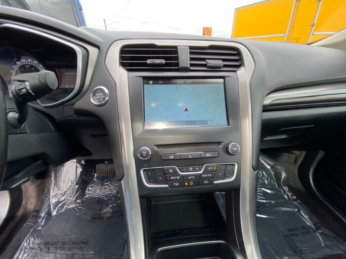 2017 Ford Fusion SE SE AWD - BACKUP CAM - LEATHER - SUNROOF - Image 11