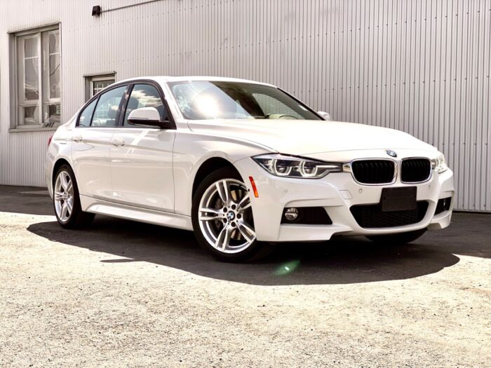 USED 2018 BMW 3 Series 330i xDrive 330i xDrive Sedan Calgary AB T2G 4P2