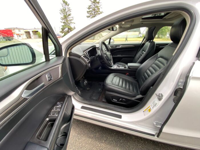 2017 Ford Fusion SE SE AWD - BACKUP CAM - LEATHER - SUNROOF - Image 5