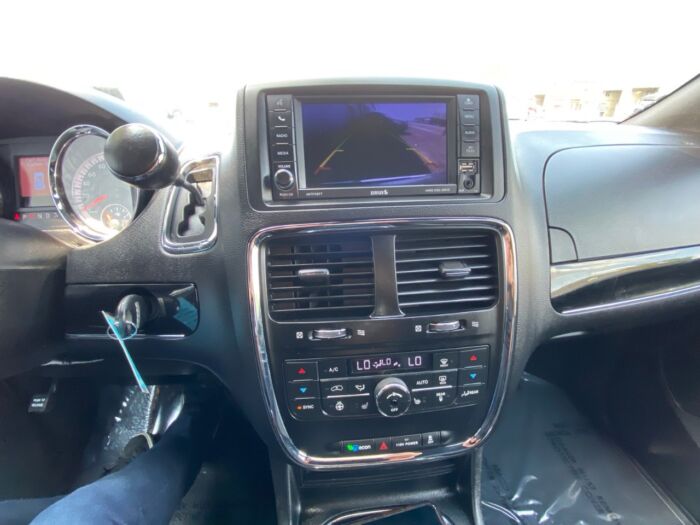 2020 Dodge Grand Caravan Premium Plus PREMIUM PLUS - BACKUP CAM - LEATHER - DVD - Image 10