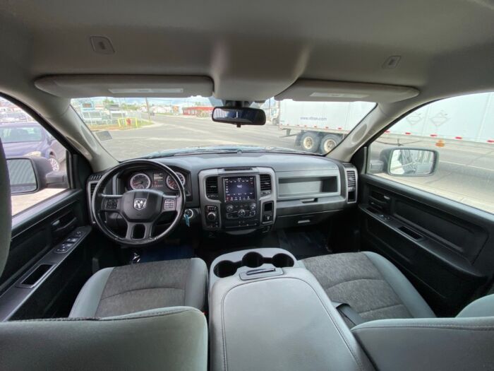 2019 Ram 1500 Classic Express Express 4x4 Crew Cab 5'7" Box - Image 4
