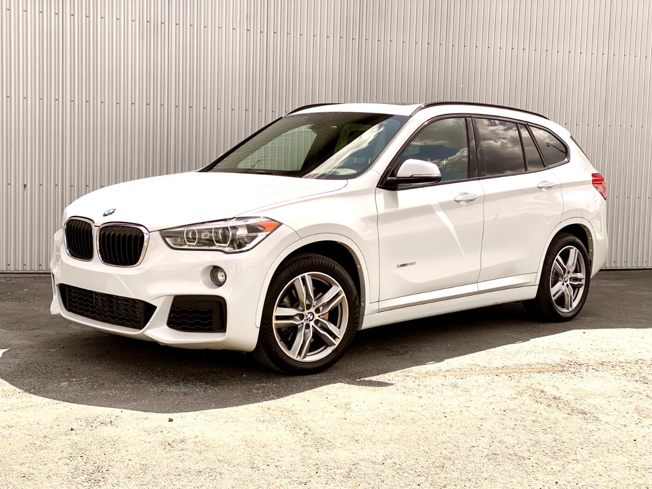 USED 2017 BMW X1 xDrive28i AWD 4dr SAV Calgary AB T2G 4P2
