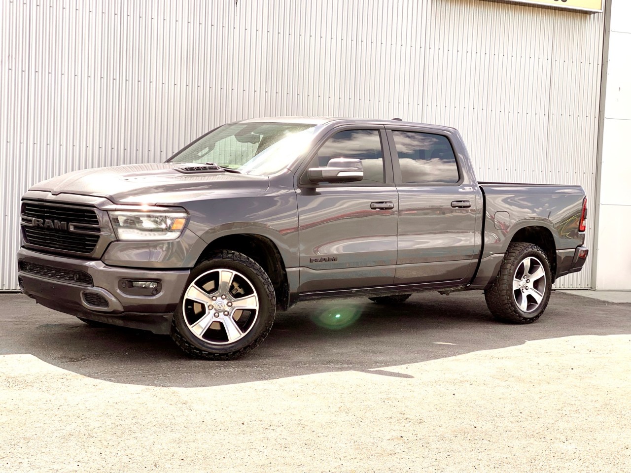 USED 2020 Ram 1500 Sport Sport 4x4 Crew Cab 5'7" Box Calgary AB T2G 4P2