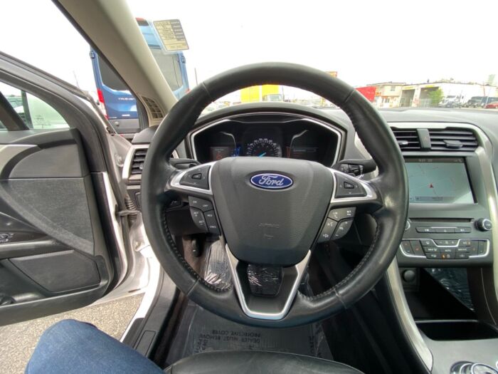 2017 Ford Fusion SE SE AWD - BACKUP CAM - LEATHER - SUNROOF - Image 8