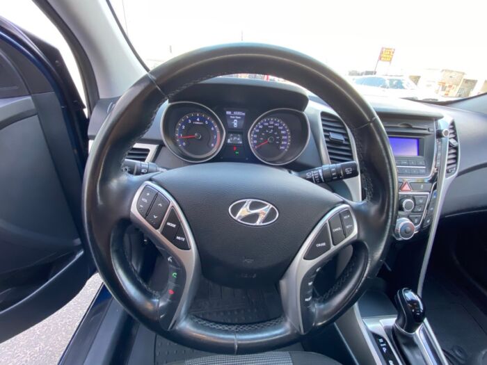 2014 Hyundai Elantra GT GLS 5dr HB Auto GLS - Image 9