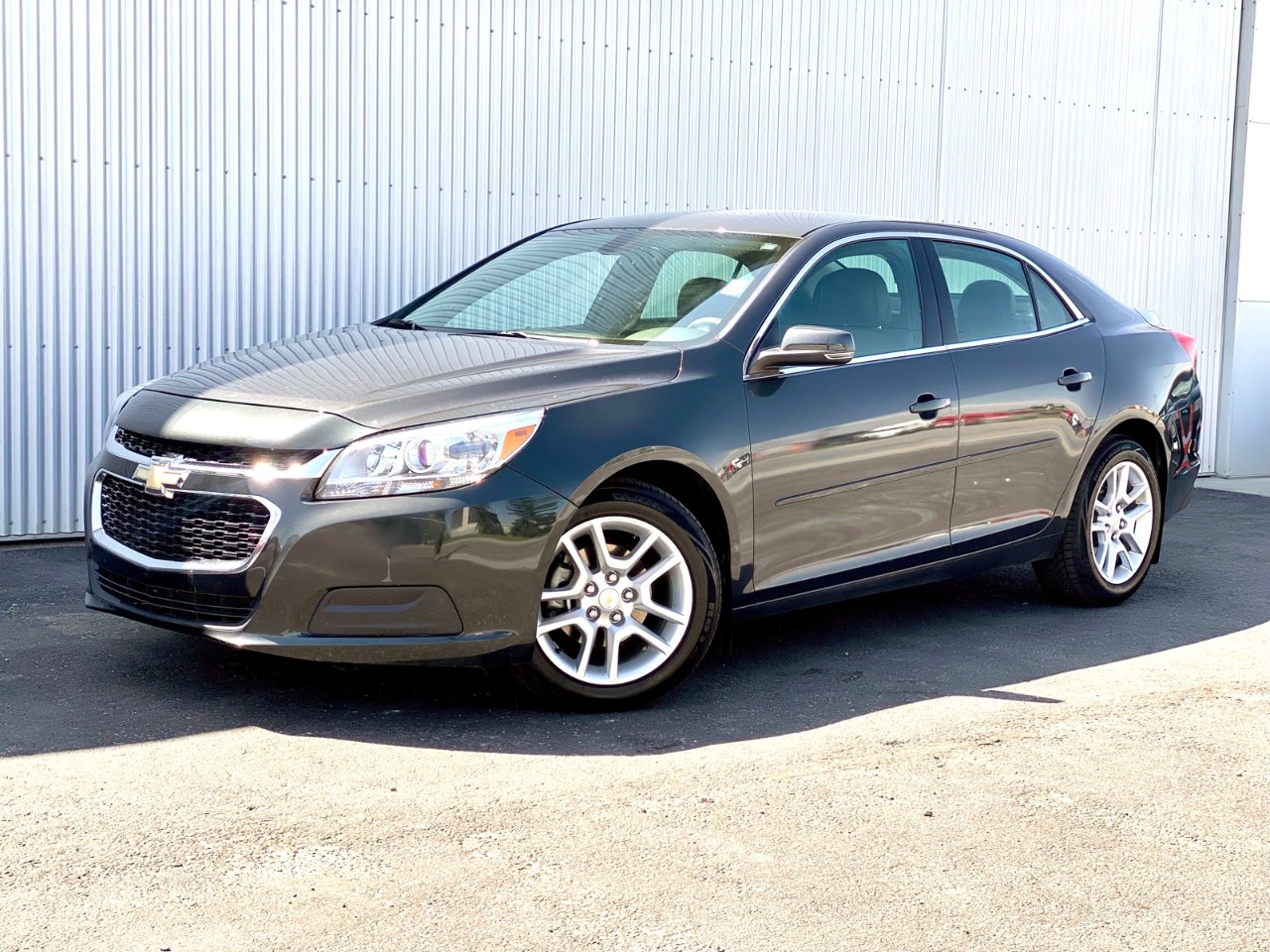 USED 2015 Chevrolet Malibu LT 4dr Sdn LT w/1LT Calgary AB T2G 4P2