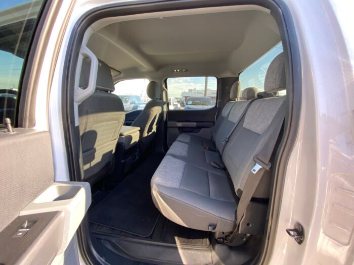 2021 Ford F-150 XLT XLT 4WD SuperCrew 6.5' Box - Image 11