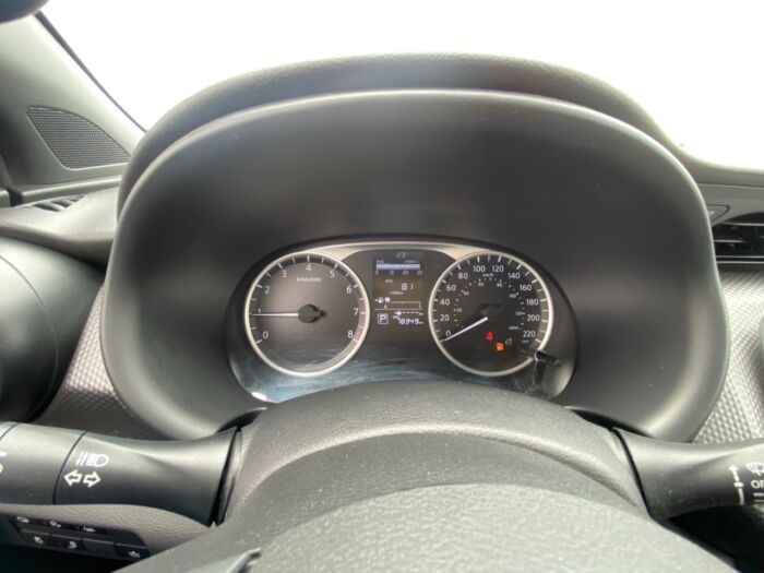 2020 Nissan Kicks S S w/ BACKUP CAMERA - Image 11