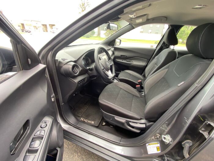 2020 Nissan Kicks S S w/ BACKUP CAMERA - Image 5