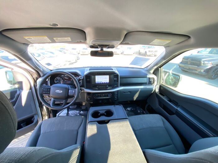 2021 Ford F-150 XLT XLT 4WD SuperCrew 6.5' Box - Image 4