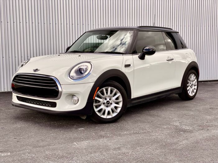 2016 MINI Cooper Hardtop 3dr HB - HEATED LEATHER SEATS - SUNROOF - Image 3