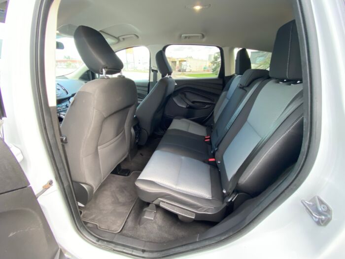 2018 Ford Escape SE SE w/ BACKUP CAMERA / HEATED FRONT SEATS - Image 6