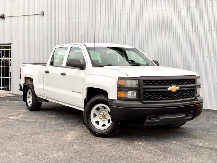2015 Chevrolet Silverado 1500 Work Truck Crew Cab Standard Box 4-Wheel Drive Work Truck - Image 2
