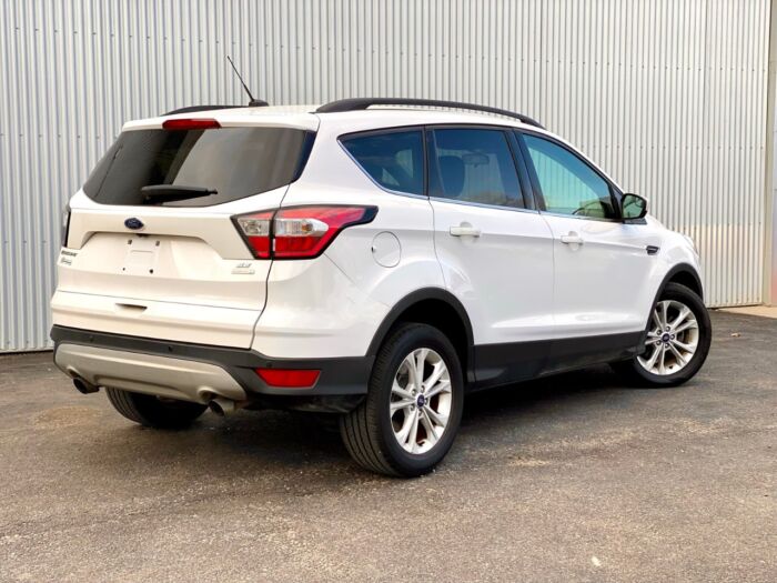 2018 Ford Escape SE SE w/ BACKUP CAMERA / HEATED FRONT SEATS - Image 3