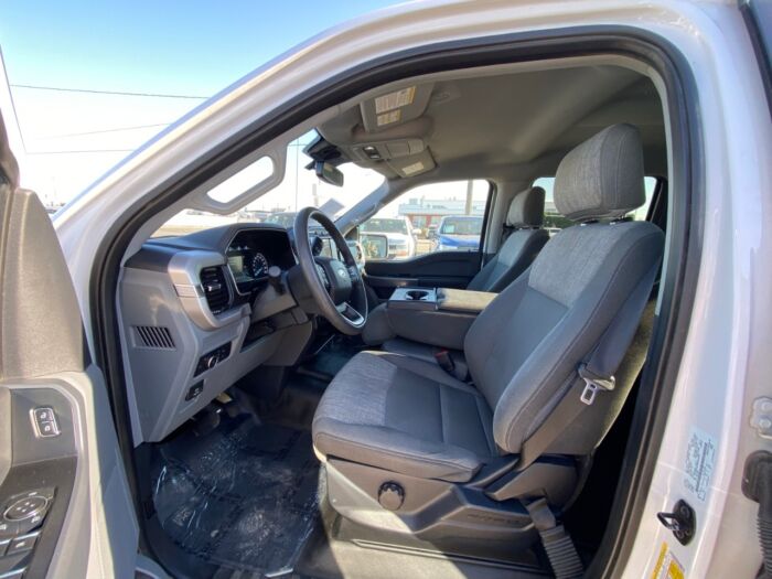 2021 Ford F-150 XLT XLT 4WD SuperCrew 6.5' Box - Image 5
