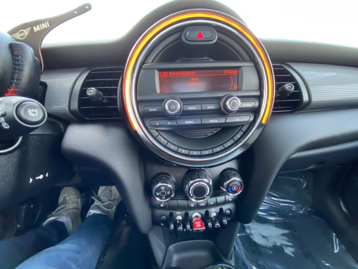 2015 MINI Cooper Hardtop - LEATHER - SUNROOF - HEATED SEATS - Image 9