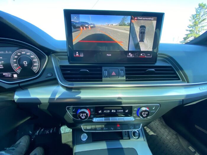 2021 Audi Q5 Technik Technik 45 TFSI quattro - Image 9