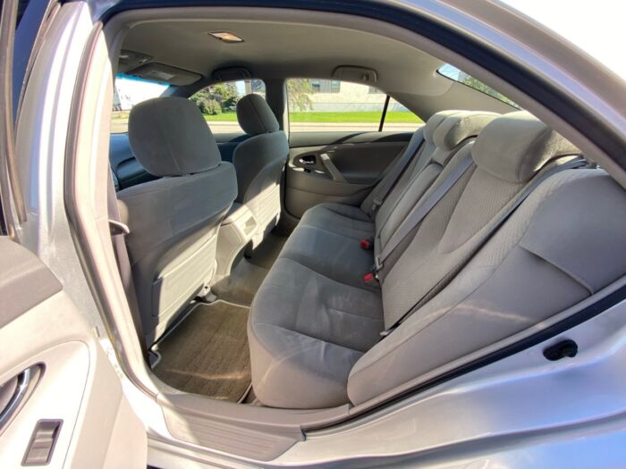 2007 Toyota Camry LE 4dr Sdn I4 Auto LE - Image 5