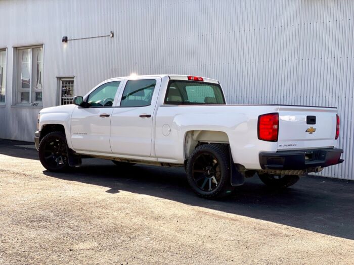 2015 Chevrolet Silverado 1500 Work Truck Crew Cab Standard Box 4-Wheel Drive Work Truck - Image 2