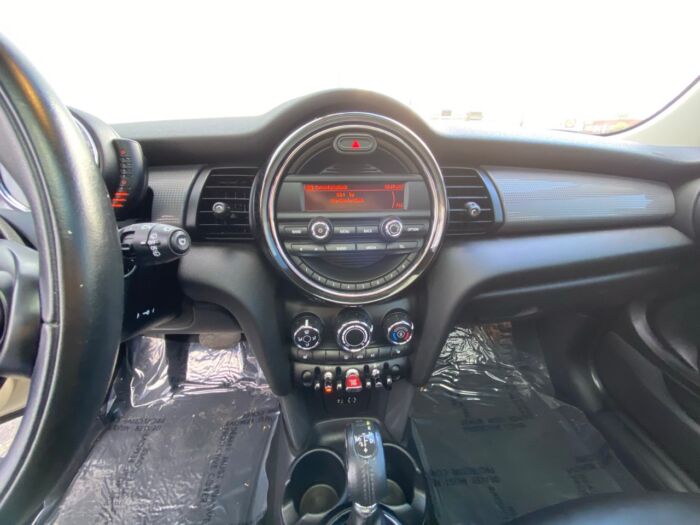 2016 MINI Cooper Hardtop 3dr HB - HEATED LEATHER SEATS - SUNROOF - Image 8