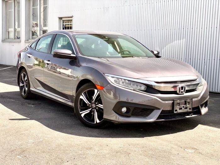 USED 2016 Honda Civic Sedan Touring Touring CVT - LEATHER - BACKUP CAM - SUNROOF Calgary AB T2G 4P2