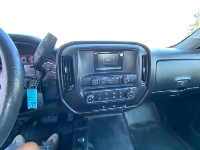 2015 Chevrolet Silverado 1500 Work Truck Crew Cab Standard Box 4-Wheel Drive Work Truck - Image 7