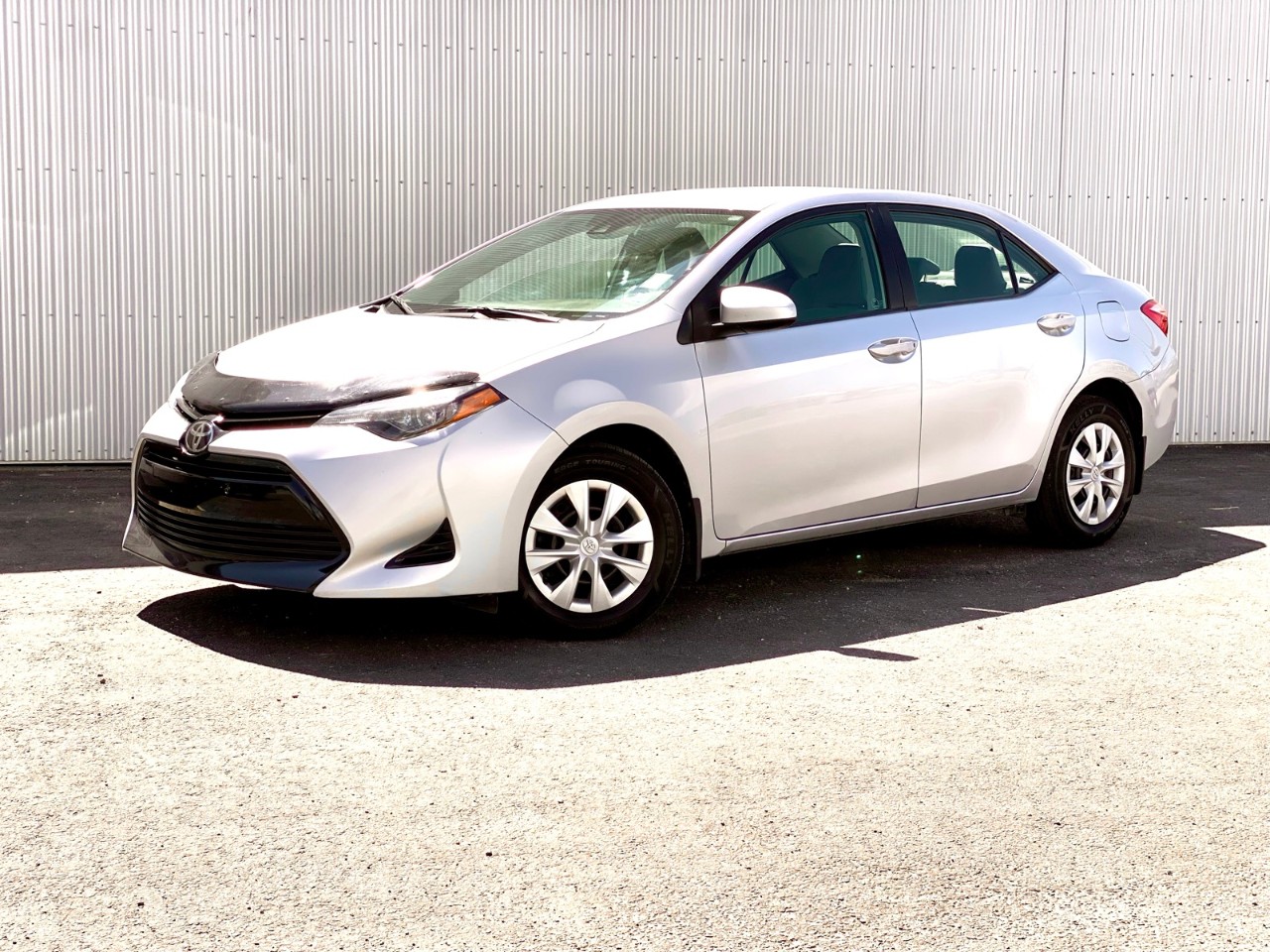 USED 2018 Toyota Corolla LE LE CVT - LANE ASSIST - BACKUP CAMERA Calgary AB T2G 4P2