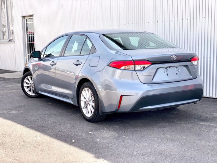 2020 Toyota Corolla LE LE CVT - Image 3