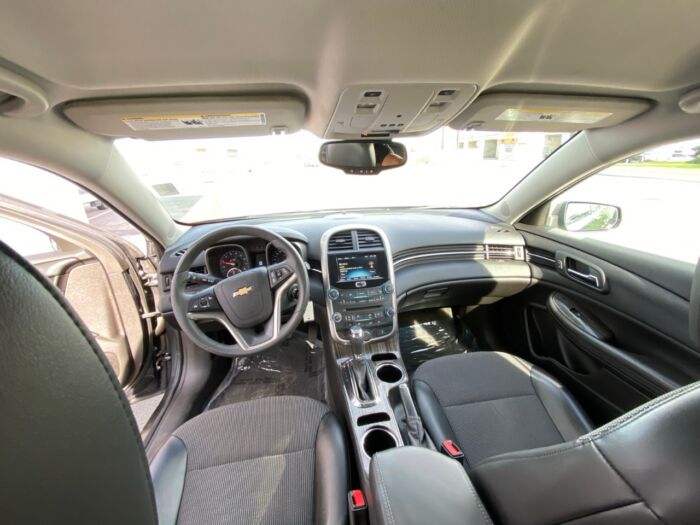 2015 Chevrolet Malibu LT LT  ECOTEC 2.5L  w/  BACKUP CAMERA  -  LOW KM. - Image 4