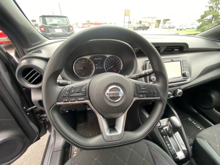 2020 Nissan Kicks S S w/ BACKUP CAMERA - Image 9