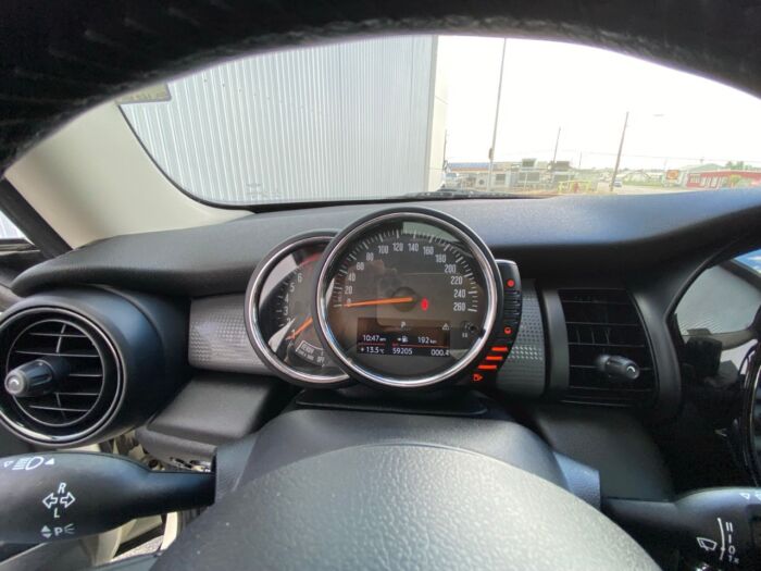 2016 MINI Cooper Hardtop 3dr HB - HEATED LEATHER SEATS - SUNROOF - Image 9