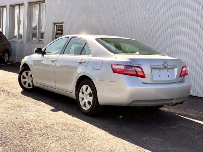 2007 Toyota Camry LE 4dr Sdn I4 Auto LE - Image 3