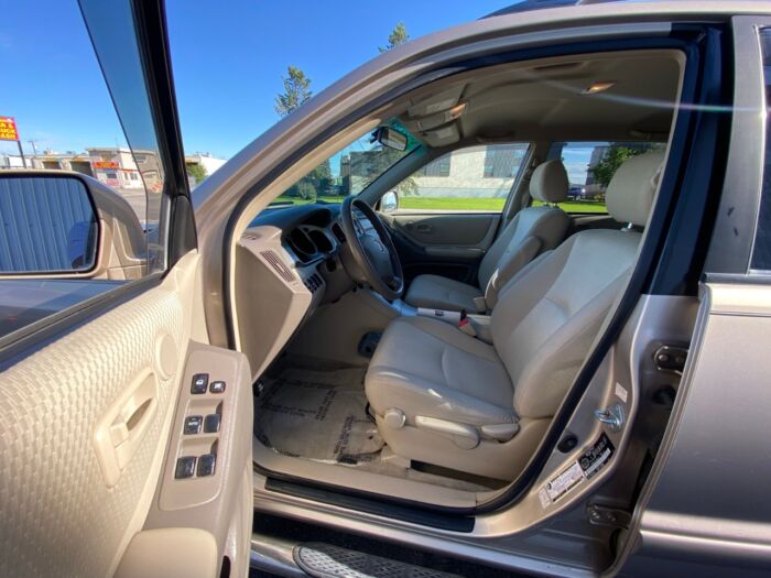 2004 Toyota Highlander 7-Passenger 4dr V6 4WD 7-Passenger - Image 9