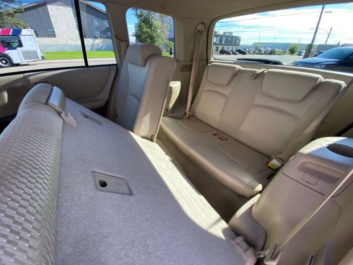 2004 Toyota Highlander 7-Passenger 4dr V6 4WD 7-Passenger - Image 6