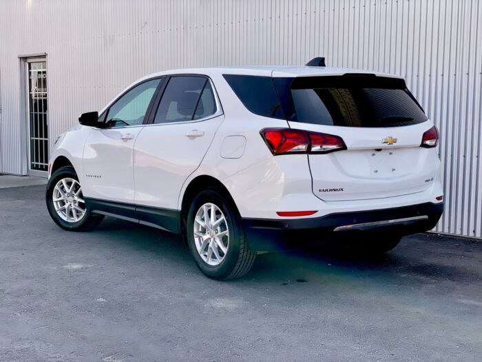 2022 Chevrolet Equinox LT AWD LT - Image 2