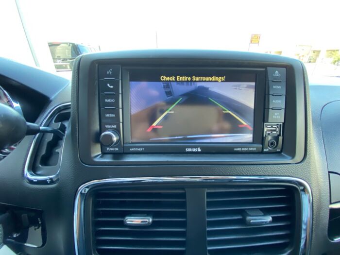 2017 Dodge Grand Caravan SXT Premium Plus SXT Premium Plus /   BACKUP CAM  /  DVD  /  LEATHER - Image 12