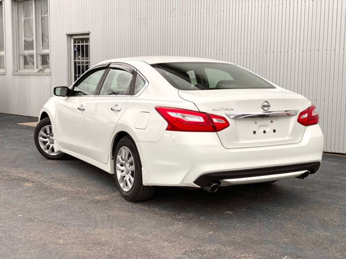 2017 Nissan Altima 2.5 I4 CVT 2.5 w/ BACKUP CAMERA - Image 3