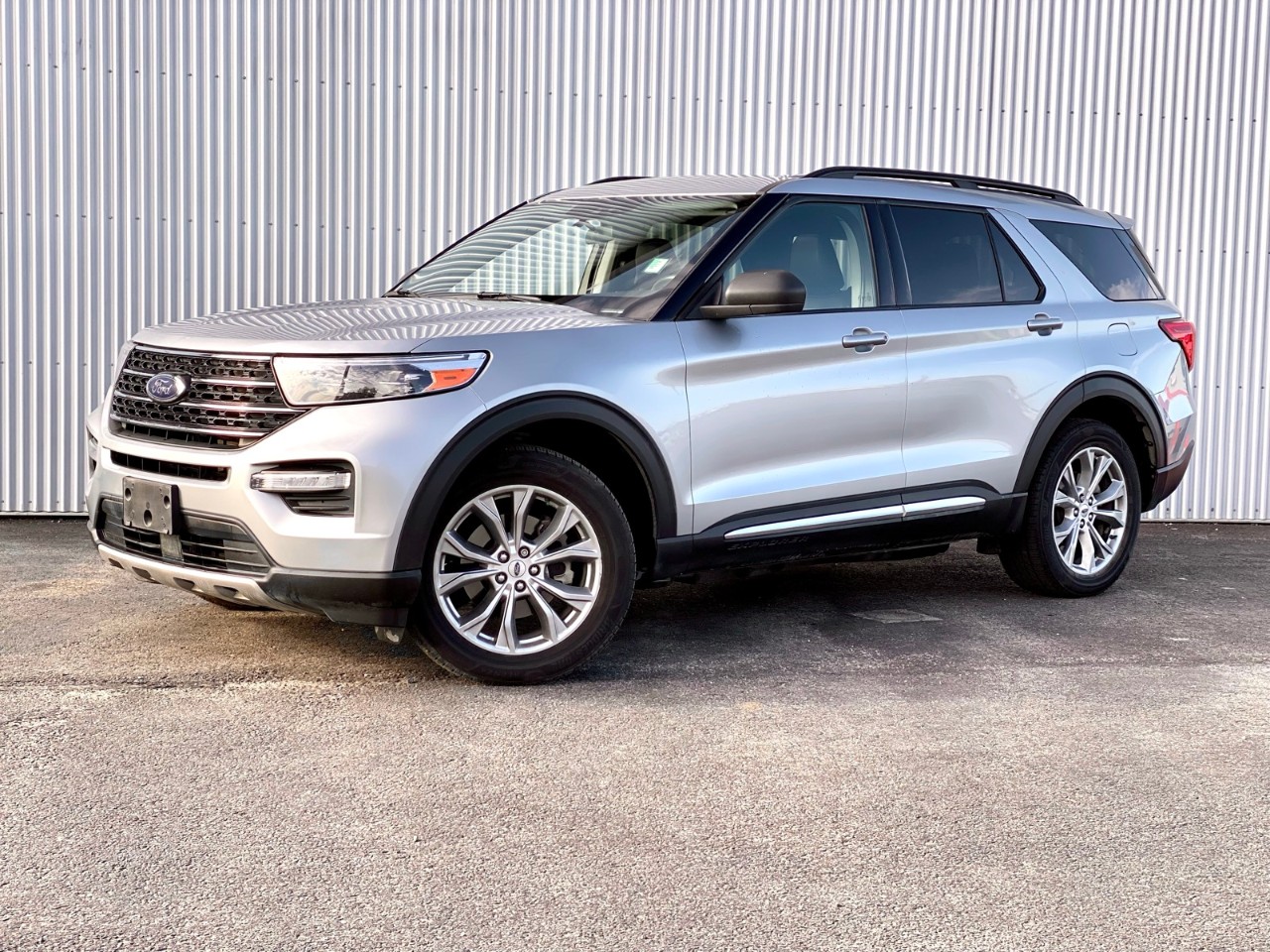USED 2020 Ford Explorer XLT XLT 4WD Calgary AB T2G 4P2