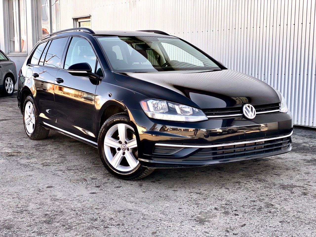 USED 2019 Volkswagen Golf SportWagen Comfortline Comfortline DSG 4MOTION Calgary AB T2G 4P2