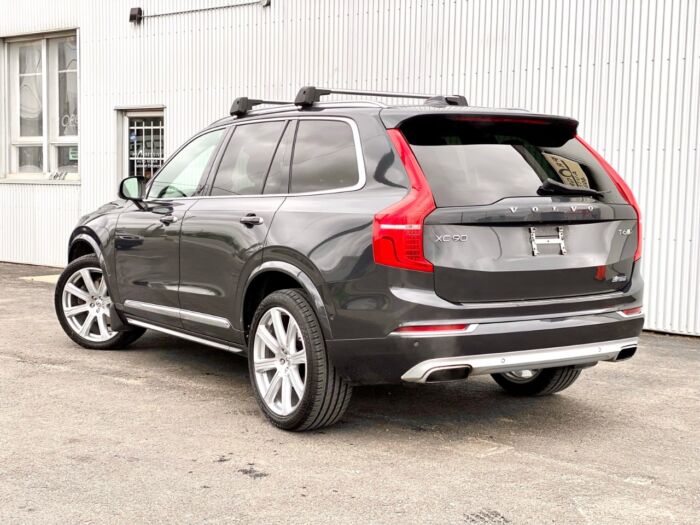 2017 Volvo XC90 T6 Inscription AWD 5dr T6 Inscription 7-Passenger - Image 3