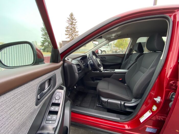 2023 Nissan Rogue S AWD S - Image 7