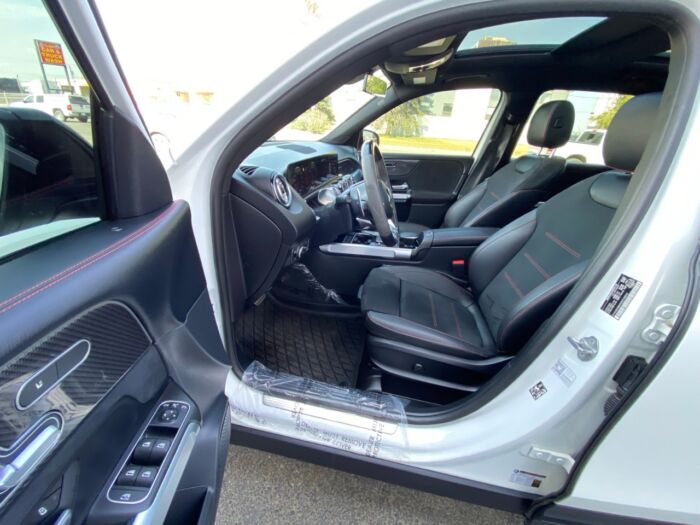 2022 Mercedes-Benz GLB AMG GLB 35 AMG GLB 35 4MATIC SUV - Image 7