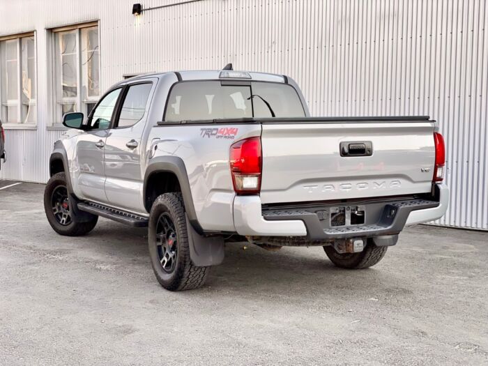 2019 Toyota Tacoma TRD Off Road 4x4 Double Cab V6 Auto TRD Off Road - Image 3