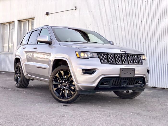 USED 2021 Jeep Grand Cherokee Altitude Altitude 4x4 Calgary AB T2G 4P2