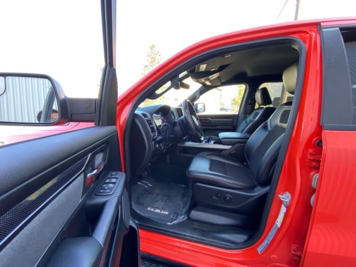 2021 Ram 1500 Big Horn Big Horn 4x4 Crew Cab 5'7" Box - Image 6