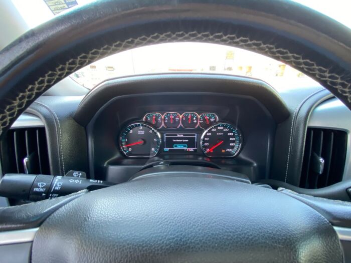 2018 GMC Sierra 1500 SLE 4WD Crew Cab Standard Box SLE - Image 9