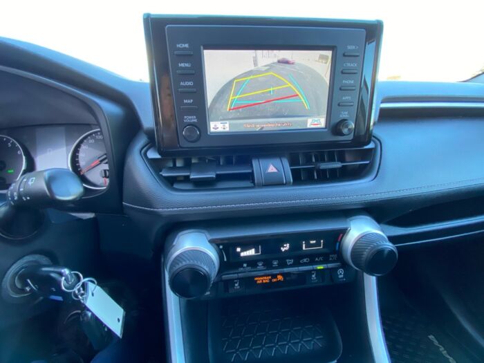 2021 Toyota RAV4 LE LE AWD / LEATHER / BACKUP CAMERA - Image 8