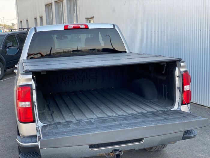 2018 GMC Sierra 1500 SLE 4WD Crew Cab Standard Box SLE - Image 4