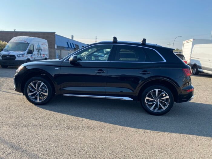 2021 Audi Q5 Technik Technik 45 TFSI quattro - Image 5