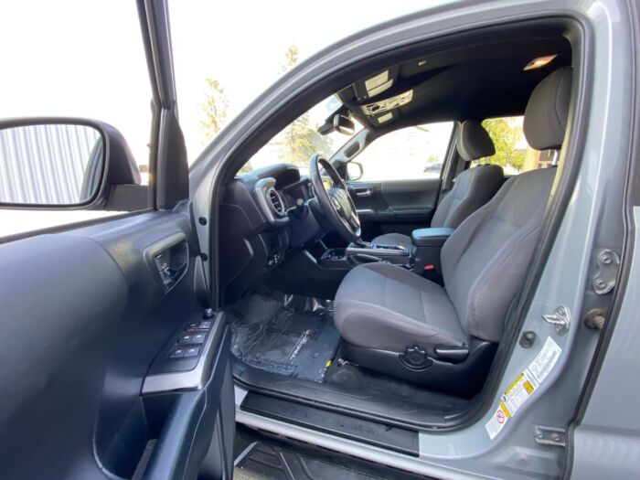 2019 Toyota Tacoma TRD Off Road 4x4 Double Cab V6 Auto TRD Off Road - Image 6